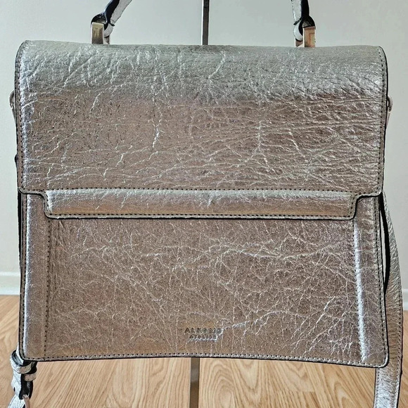 Alkeme Atelier Fire Flap Crossbody Handbag Silver Pineapple Leather Bag. - Picture 9 of 16